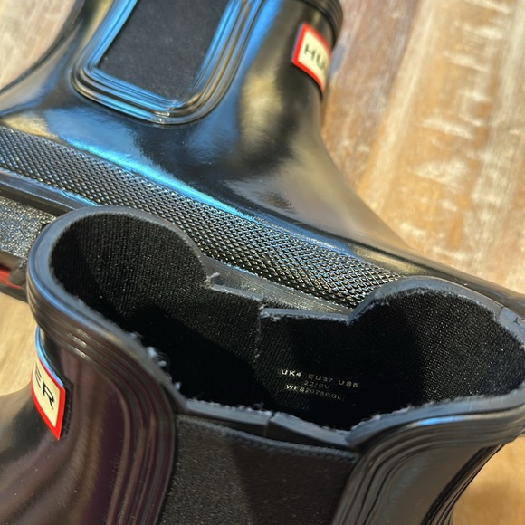 Hunter Original Chelsea Gloss Ankle Boots, Size 6, Never Worn - Picture 9 of 9